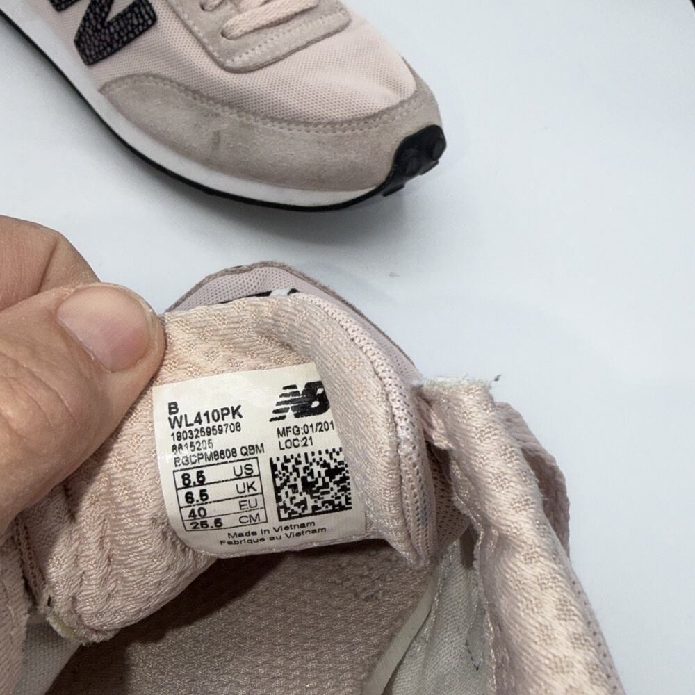 New Balance Womens 410 Classic Pink Tennis Shoes Sneakers sz. 8.5 Balletcore - Picture 9 of 9